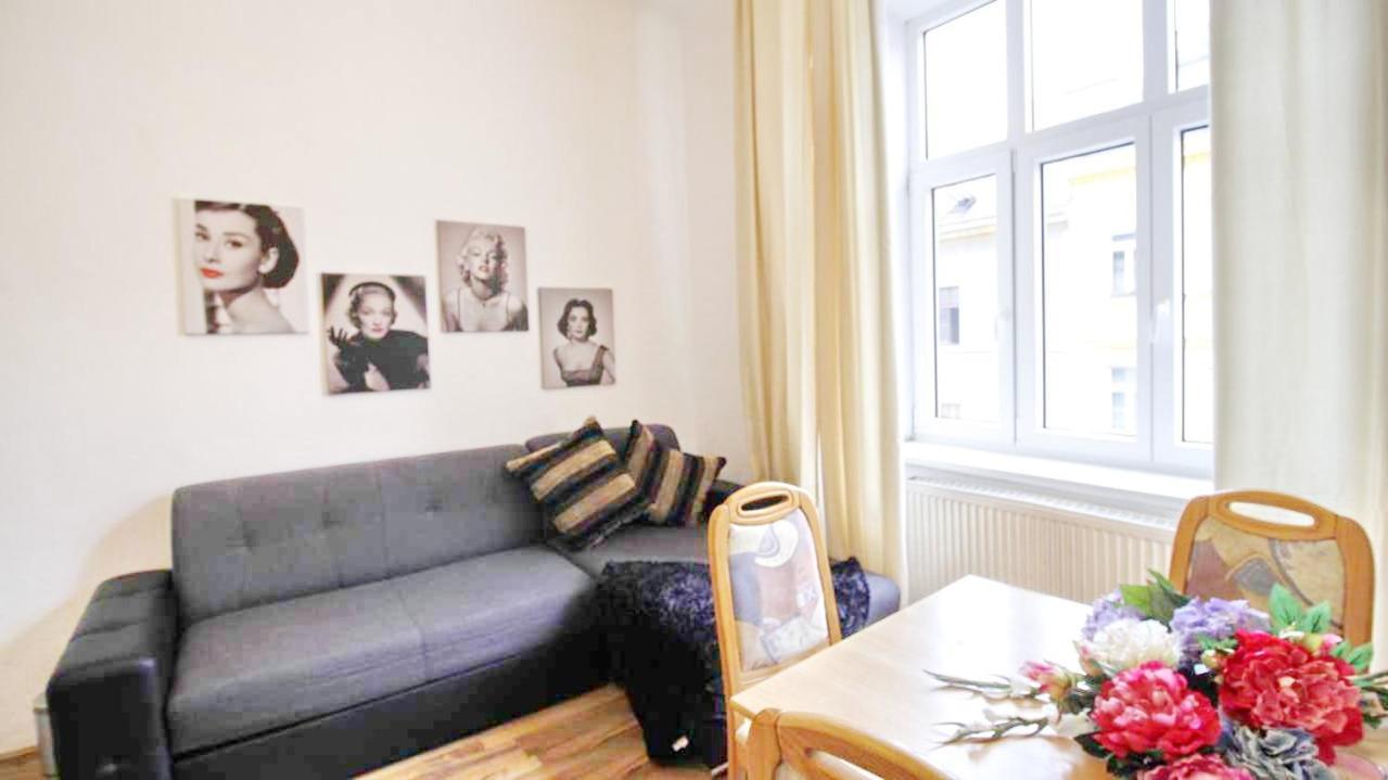 Comfortable Rooms Near Schoenbrunn Palace Hl Vienna Luaran gambar