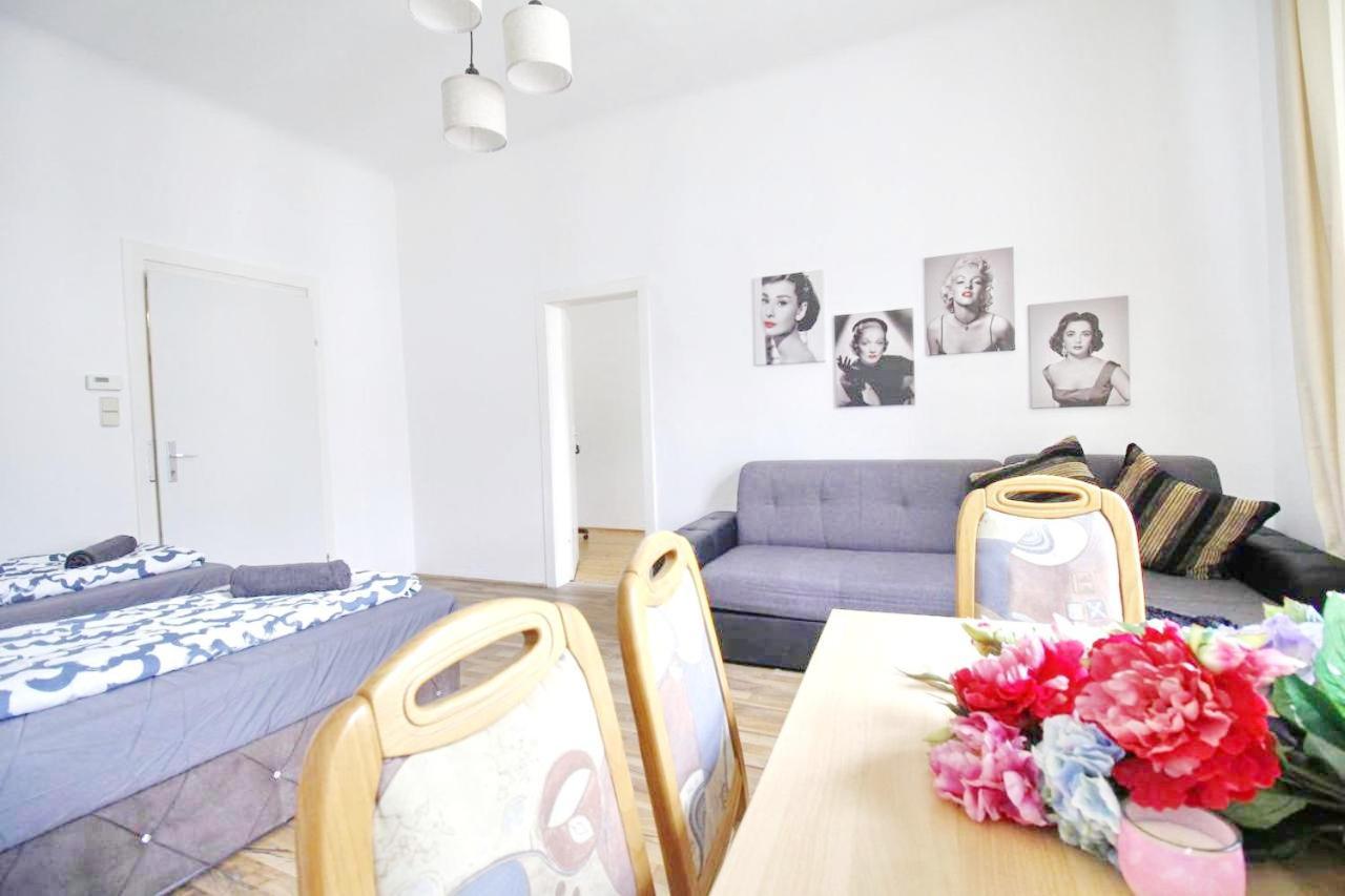Comfortable Rooms Near Schoenbrunn Palace Hl Vienna Luaran gambar